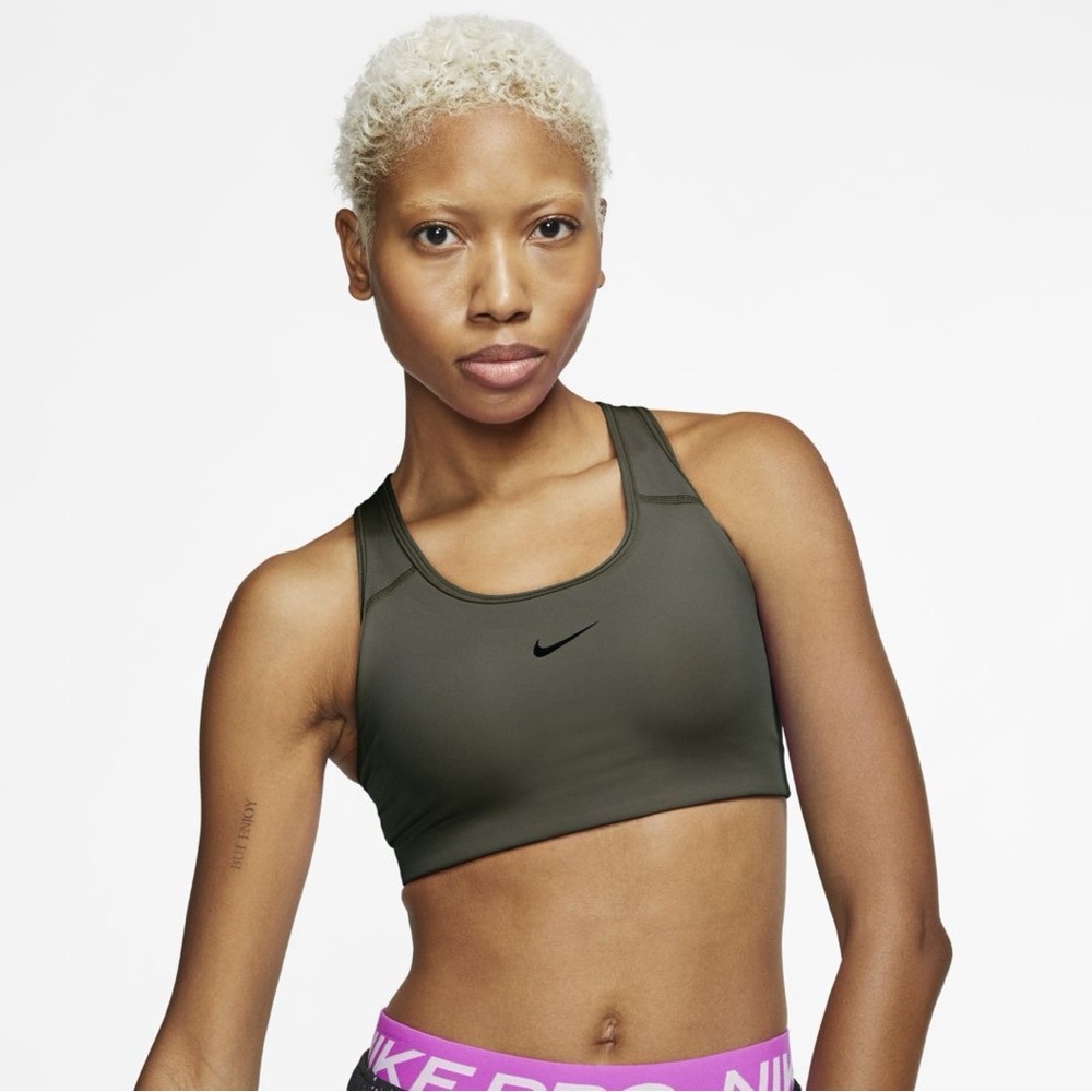 Nike Swoosh Medium-Support 1-Piece Pad Sports Bra | Size XS